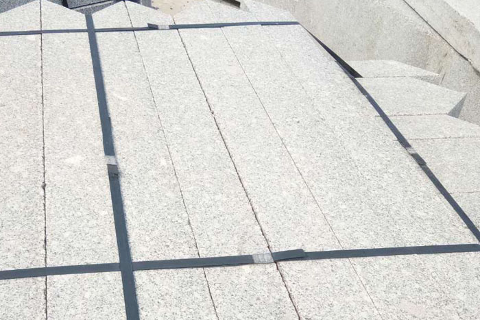 怎样目测芝麻灰花岗岩的优劣?