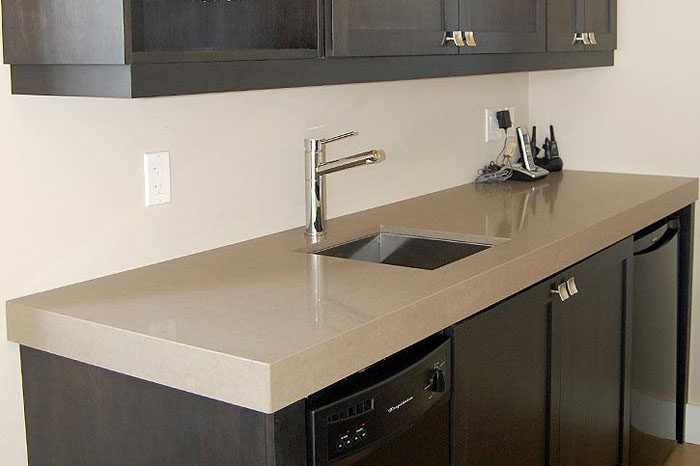 石英石质量优劣怎样快速分辨呢???