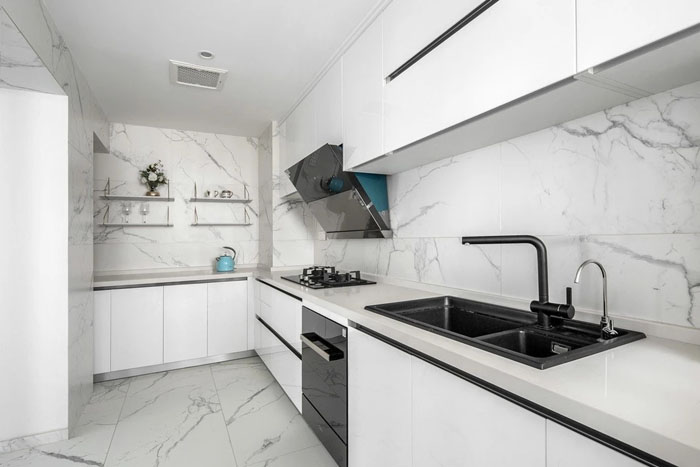 石材装修后期怎样牢靠柜门