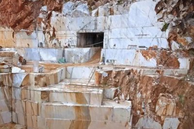 ȻʯĤʹäHעؤ٤ȤϺΤǤ礦